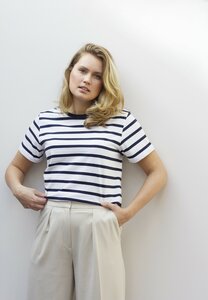 https://www.mooicompany.com/Marloes-navy-wit